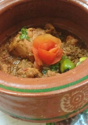 A picture of Chicken handi.