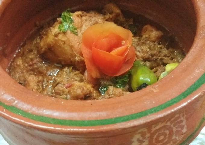 Simple Way to Prepare Gordon Ramsay Chicken handi