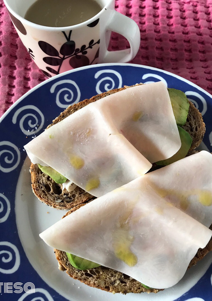 Una foto de Desayuno saludable 2, imitando a Marieta
