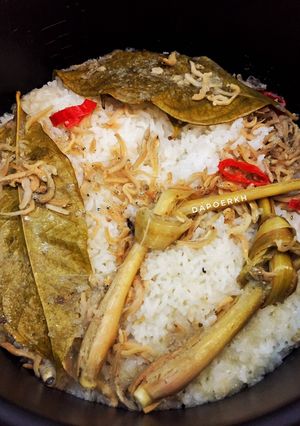 Foto resep Nasi Liwet Ricecooker Simple