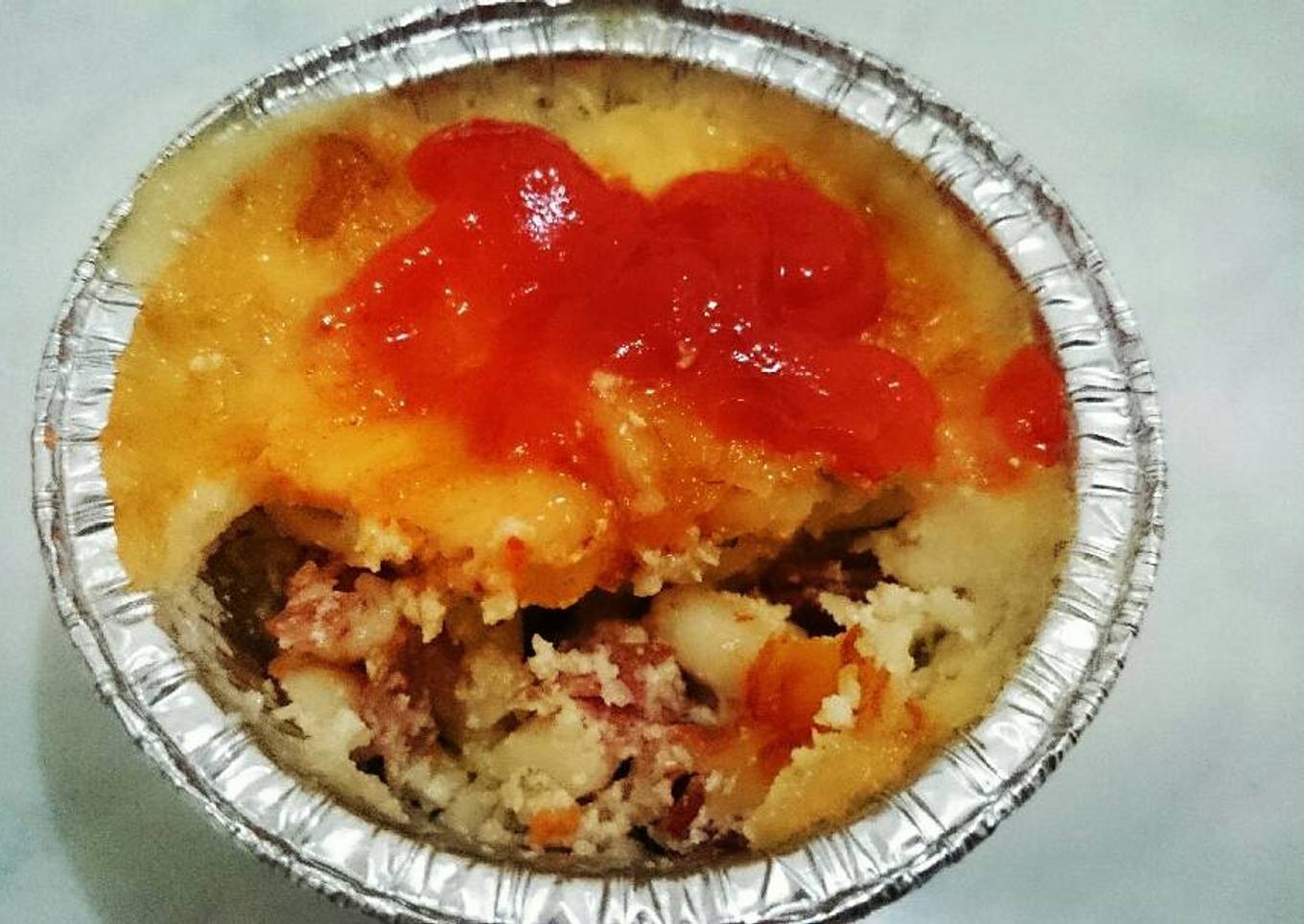 Macaroni panggang with mozzarella