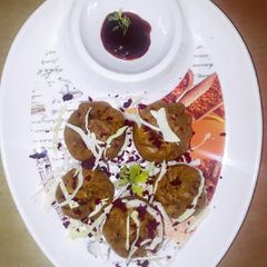 A picture of Beetroot Momos.