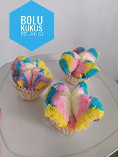 Foto resep Bolu Kukus Pelangi