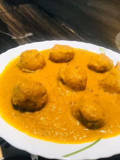 दम आलू (Dum aloo recipe in Hindi) रेसिपी मुख्य फोटो