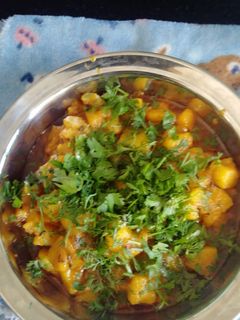 સફરજન નું શાક (Apple Shak Recipe In Gujarati) રેસીપી મુખ્ય ફોટો