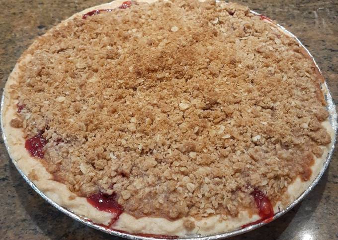 Strawberry Rhubarb Crisp