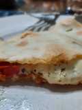 Calzon de tomate y quesos (con tapa de pascualina)