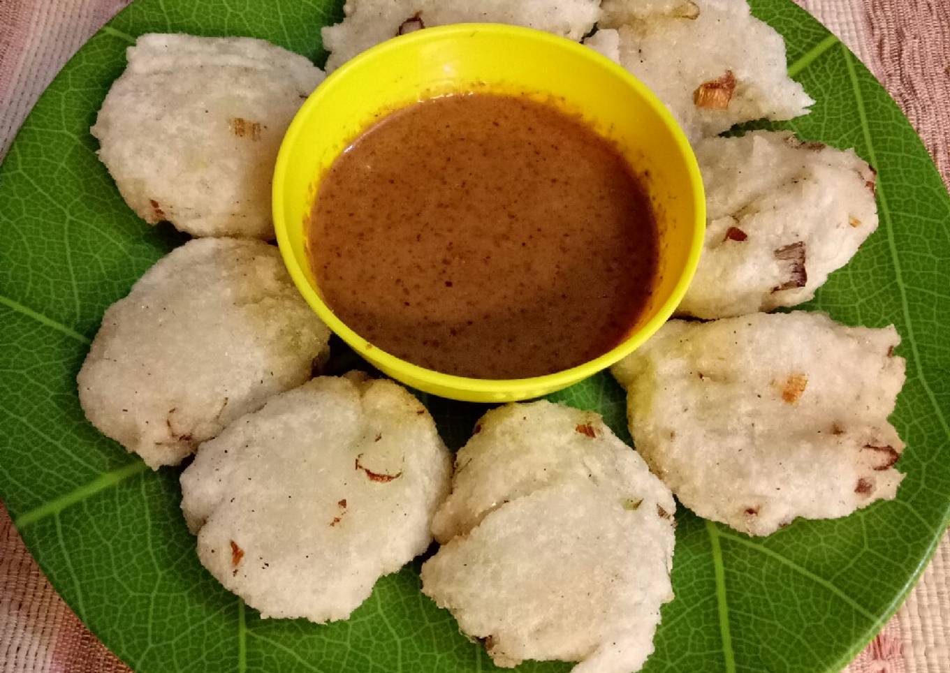 260. Cireng nasi sambel pecel