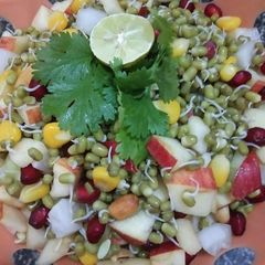 A picture of Sprouts chaat.