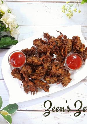 A picture of Drumstick Leaves Pakoras.