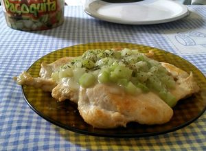 Foto de Filé de frango com creme de salsāo