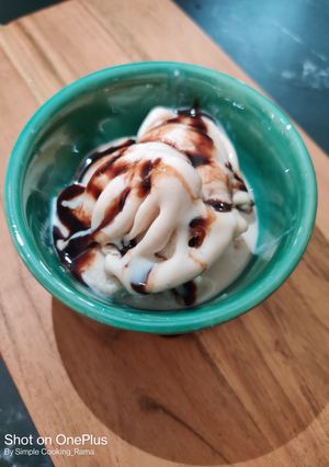 A picture of Chocolate Curd Ice cream..