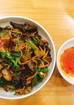 Hình của món Miến xào lòng mề.