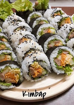 Hình của món Cơm cuộn rong biển Kimbap Hàn Quốc.