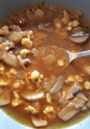 Egyszerű gombaleves mikróban készítve recept fotója
