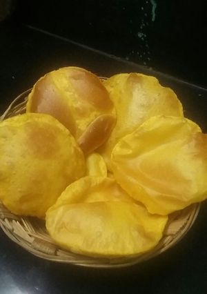 A picture of Ripe mango puri.