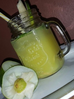 A picture of Pineapple ginger drink.