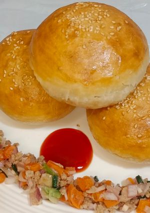 A picture of Mince and veg Buns.