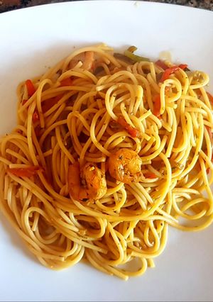 Una foto de Spaghetti "mar y tierra". #másconmenos