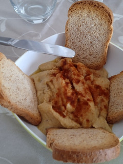 Una foto de Hummus express