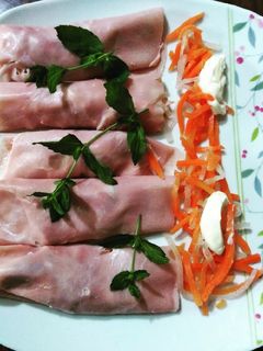 Foto di Involtini di prosciutto