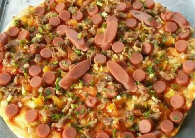 Resep Pizza Ayam Tumis Sosis, #Berburucelemekemas #Resolusi2019 oleh Linna  Weking - Cookpad