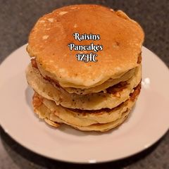 A picture of 🥞Raisin Pancakes🥞.
