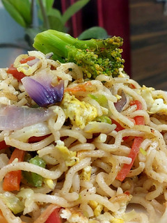 A picture of Tricolour maggi.