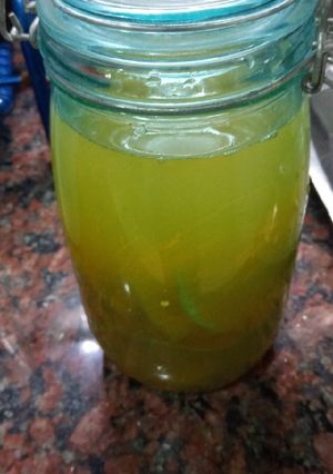 Una foto de Licor de mandarina casero