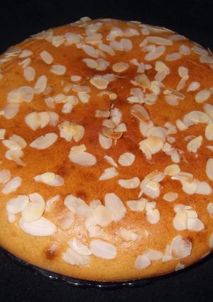 Una foto de Bizcocho de turrón