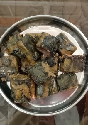 A picture of ALU (TARO LEAVES) VADI.