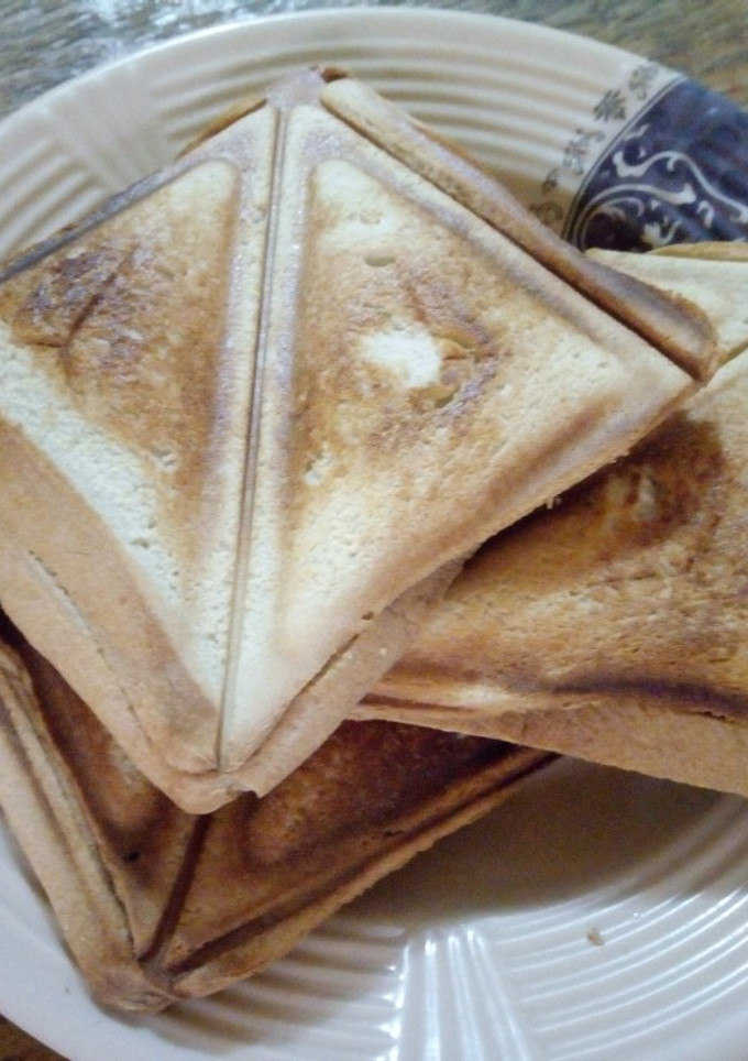 A picture of Simple toasted bread.
