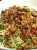 Tallarines con verduras y pollo