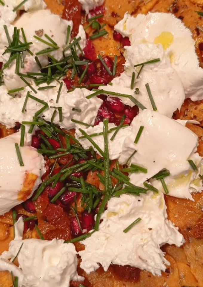 Una foto de Ensalada sabor otoño con boniato y granada