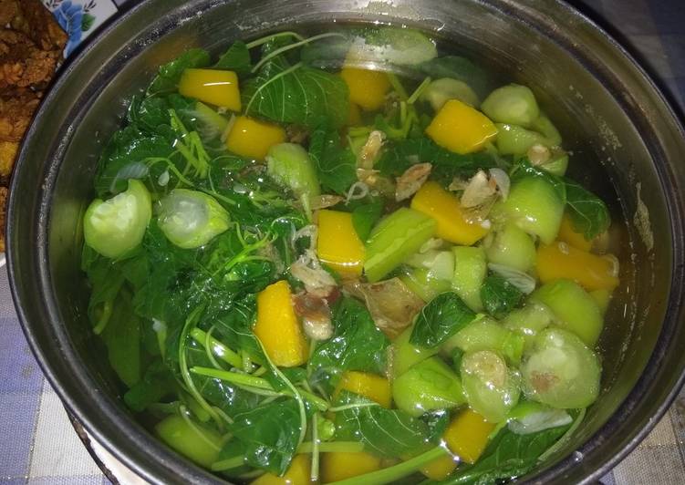 Resep Sayur bening bayam, oyong &amp; waluh yang sempurna