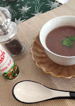A picture of Ragi and vegetable soup.