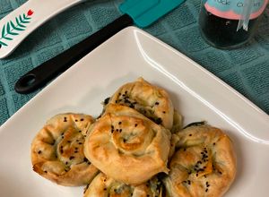 Foto resep Pastry Bayam bentuk Siput /Spinach Snail-Shaped Pastry /Salyangoz Ispanaklı Börek