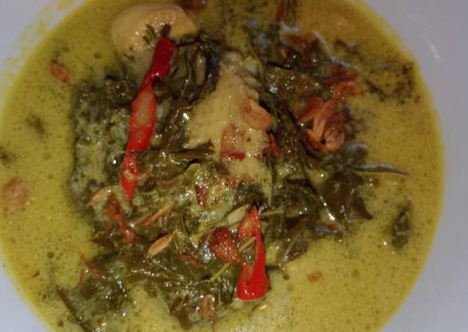 Langkah Mudah untuk Menyiapkan Gulai daun singkong ayam Anti Gagal