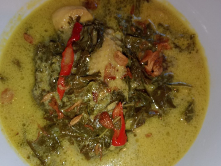 Langkah Mudah untuk Menyiapkan Gulai daun singkong ayam Anti Gagal