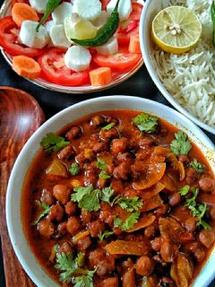 चना मसाला करी (Chana Masala curry) रेसिपी मुख्य फोटो