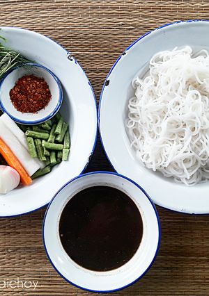 รูปของ ซั่วข้าวปุ้น #ยำขนมจีนแบบอีสาน