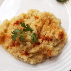 A picture of Mashed potatoes.