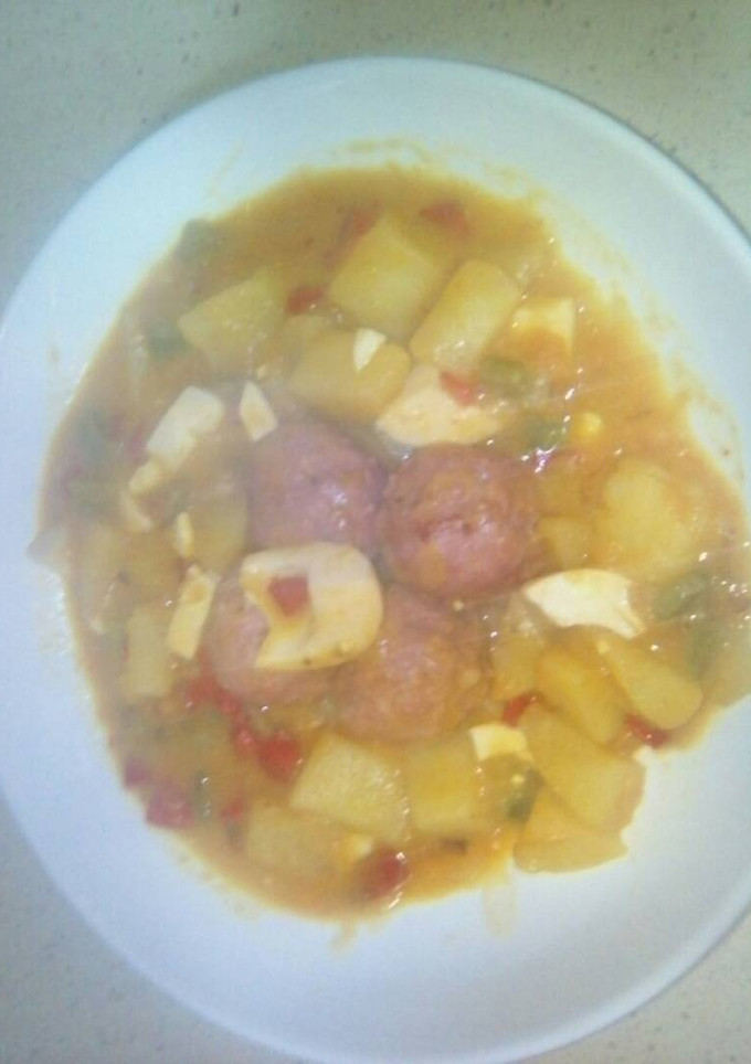 Una foto de Guisado de albóndigas