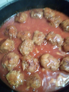 Una foto de Albondigas con tomate