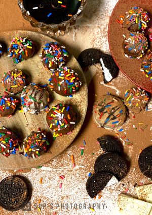 A picture of Oreo Truffles.