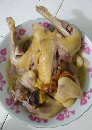 Hình của món Gà Hấp Tỏi.