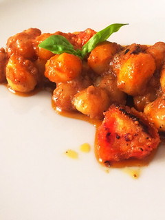 Foto di Gnocchi al pesto di pomodori secchi