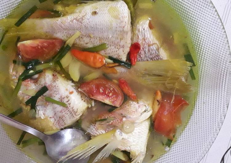 Bagaimana memasak Asem - asem kakap merah, Enak Banget