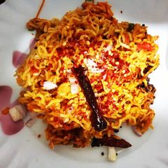 A picture of Tomato Tadka Maggi.