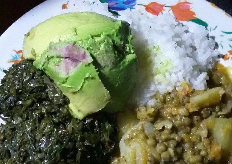 Plain rice, greengrams and kales
